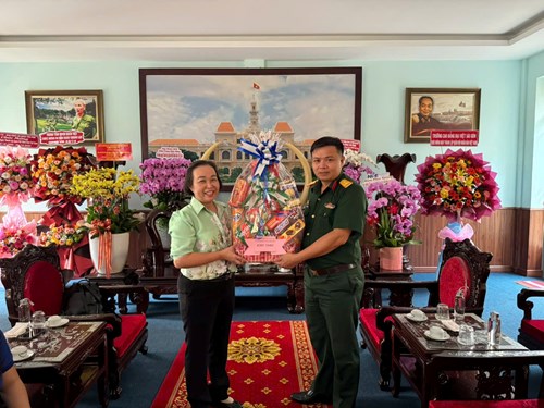 Đền ơn - đáp nghĩa