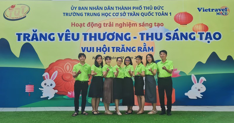 Hoạt động trải nghiệm sáng tạo năm học 2023-2024 với chủ đề  trăng yêu thương- thu sáng tạo 