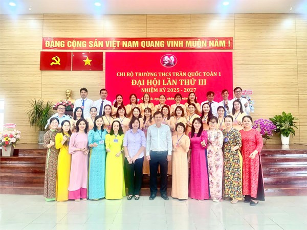 Đại hội Chi bộ Trường THCS Trần Quốc Toản 1 nhiệm kỳ 2025 - 2027