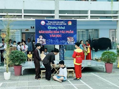 Sân khấu hóa tác phẩm văn học