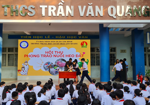 Hội thu Nuôi heo đất