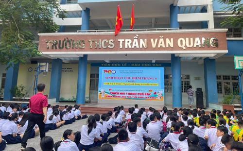 Sinh hoạt chủ điểm tháng 4/2024 với chủ đề  Vừ A Dính - Người anh hùng tuổi trẻ chí lớn 