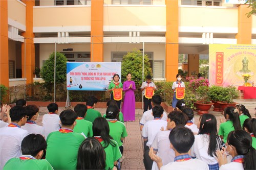 Tuyên truyền phòng chống ma túy, an toàn giao thông