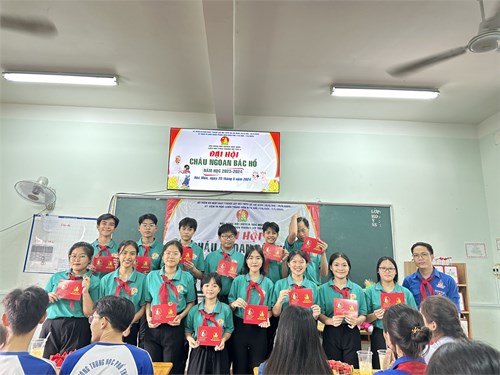 Tuyên dương các gương Cháu ngoan Bác Hồ, thiếu nhi tiêu biểu năm học 2023-2024