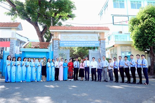 Hình ảnh kiểm định chất lượng giáo dục trường THCS Tùng Thiện Vương tháng 11/2024_Khảo sát chính thức