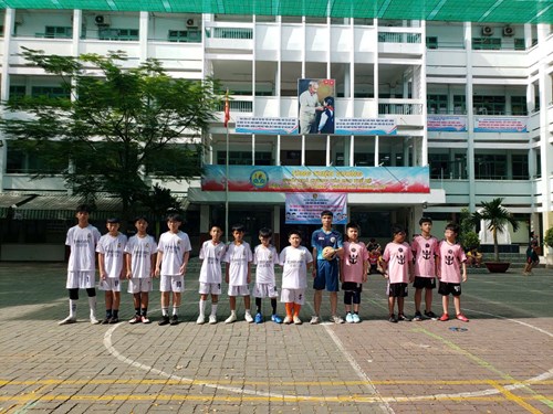 Hình ảnh thi đấu giải bóng đá cúp TTV ngày 08.12.2024