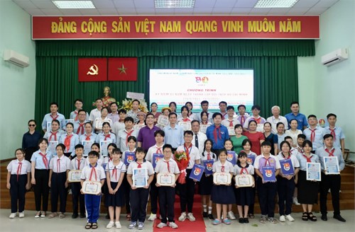 Liên đội: Kỷ niệm 83 ngày thành lập đội thiếu niên tiền phong Hồ Chí Minh (15/5/1941-15/5/2024) và Hội quân 70 kỷ niệm chiến thắng Điện Biên Phủ (07/5/1954-07/5/2024)