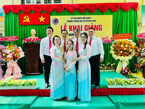 Tổ Toán Trường THCS Văn Lang