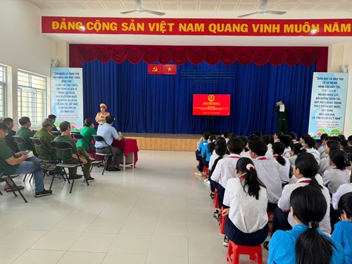 Hưởng ứng   Ngày pháp luật nước Cộng Hoà Xã Hội Chủ Nghĩa Việt Nam 9/11  ngày   Vì an toàn giao thông  năm 2024