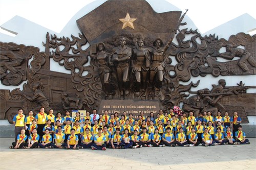 Liên đội trường THCS Văn Thân tham gia cuộc thi Chỉ huy Đội giỏi Quận 6 với chủ đề   Chỉ huy Đội quận 6 - Tiếp bước cha anh   năm học 2023 - 2024