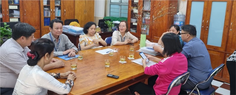 Trường THCS Võ Thành Trang đón đoàn kiểm tra y tế của Quận