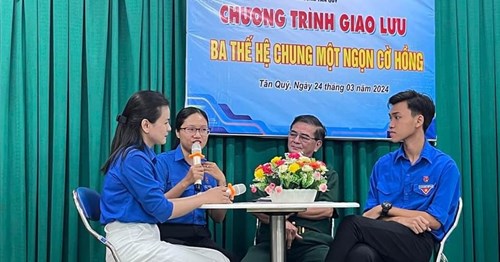 Chương trình giao lưu “3 thế hệ chung 01 ngọn cờ hồng”