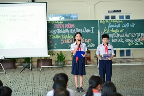 Khối 6 kể chuyện Bác Hồ