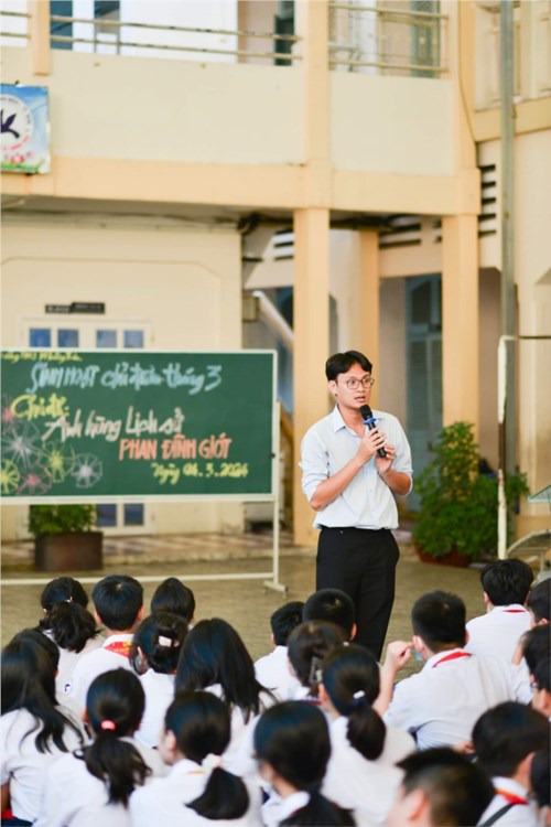 Sinh hoạt chủ điểm tháng 3