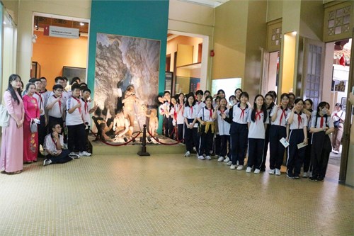 Hoạt động trải nghiệm của học sinh khối 8:  Học tập tại nơi có Di sản văn hóa 