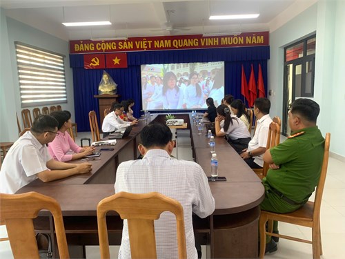 🌐 TRƯỜNG TiH-THCS TẠ UYÊN TỔ CHỨC TRỰC TUYẾN CHIẾN DỊCH “KHÔNG MỘT MÌNH – CÙNG NHAU AN TOÀN TRỰC TUYẾN” 🎯