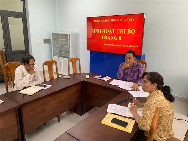 Sinh hoạt chi bộ tháng 8