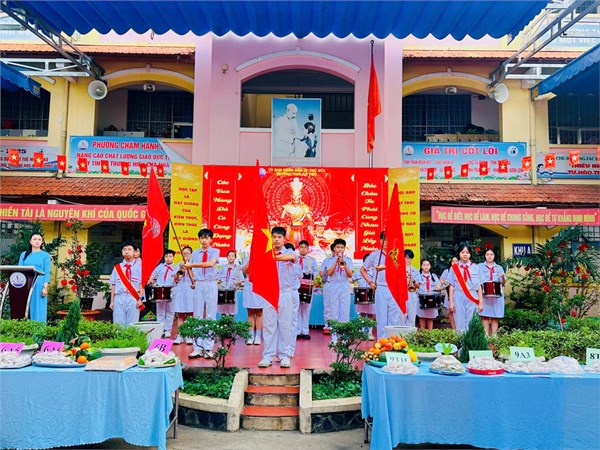 Trường THCS An Phú tổ chức Lễ giỗ tổ Hùng Vương.