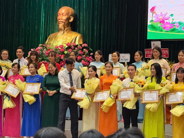 Chúc mừng cô Phạm Thị Minh Trâm