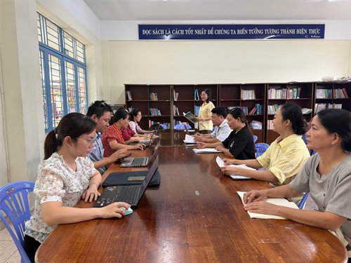 Sinh hoạt chuyên môn tổ ngữ văn tuần 3 tháng 10