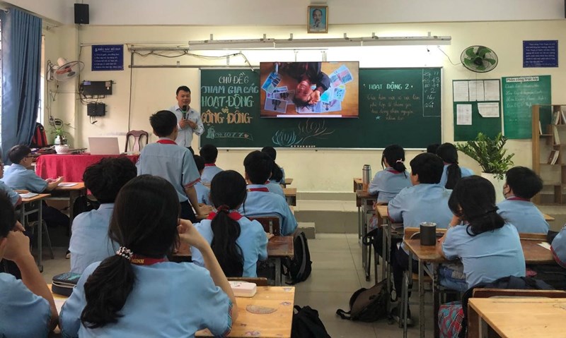 “tham gia các hoạt động vì cộng đồng”
tiết dự thi giáo viên chủ nhiệm giỏi cấp trường