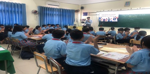 Tiết dự thi giáo viên chủ nhiệm giỏi cấp trường lớp 7.12