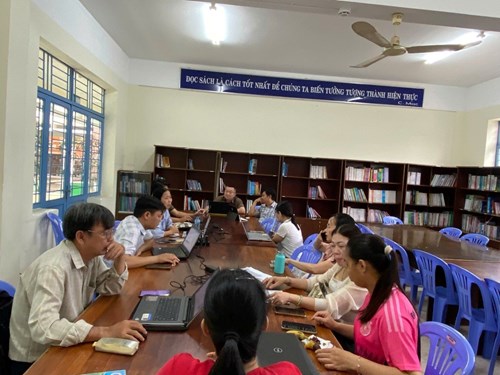 Sinh hoạt chuyên môn lần 2 tháng 2 tổ toán