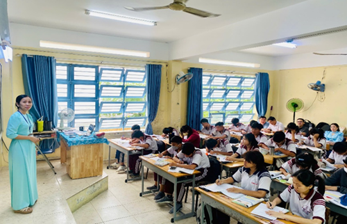 Khơi cảm hứng tri thức cho bài học
sống động và thực tế