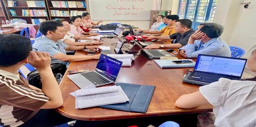 Sinh hoạt chuyên môn tổ toán tuần 1 tháng 05