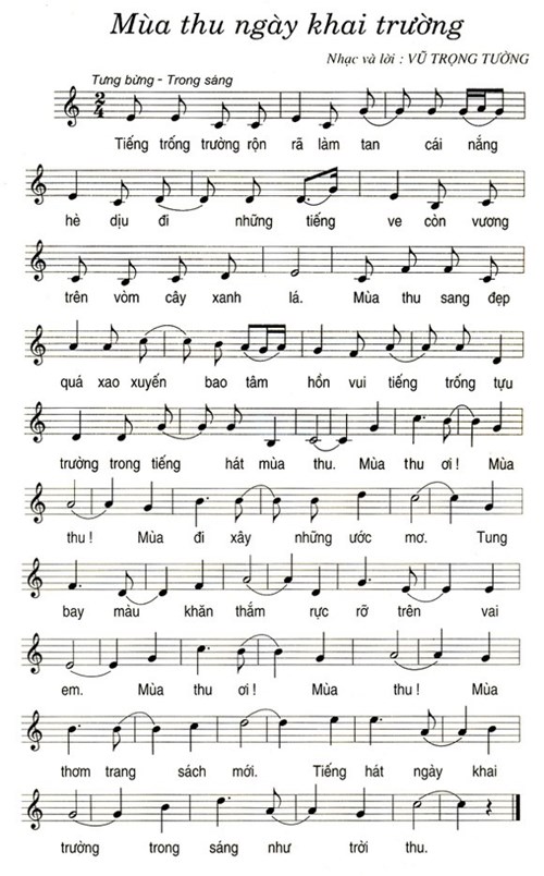 Thơ, nhạc rộn rã cùng tiếng trống khai trường