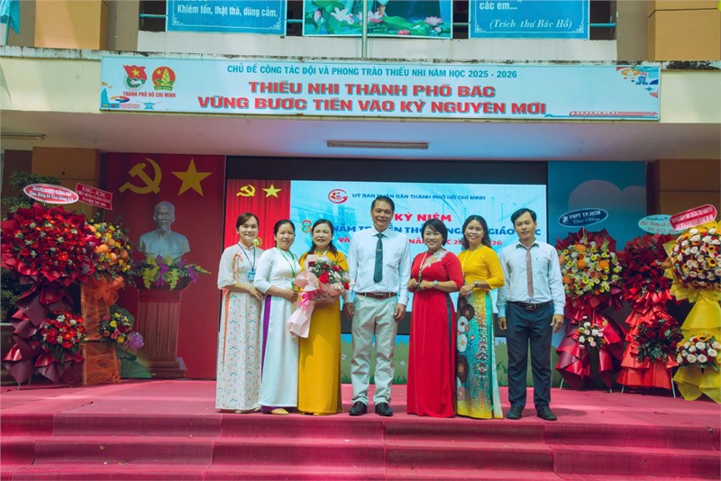 Tổ văn phòng năm học 2025-2026