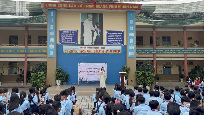 Tổ chức Sinh hoạt chuyên đề  Trường học hạnh phúc 