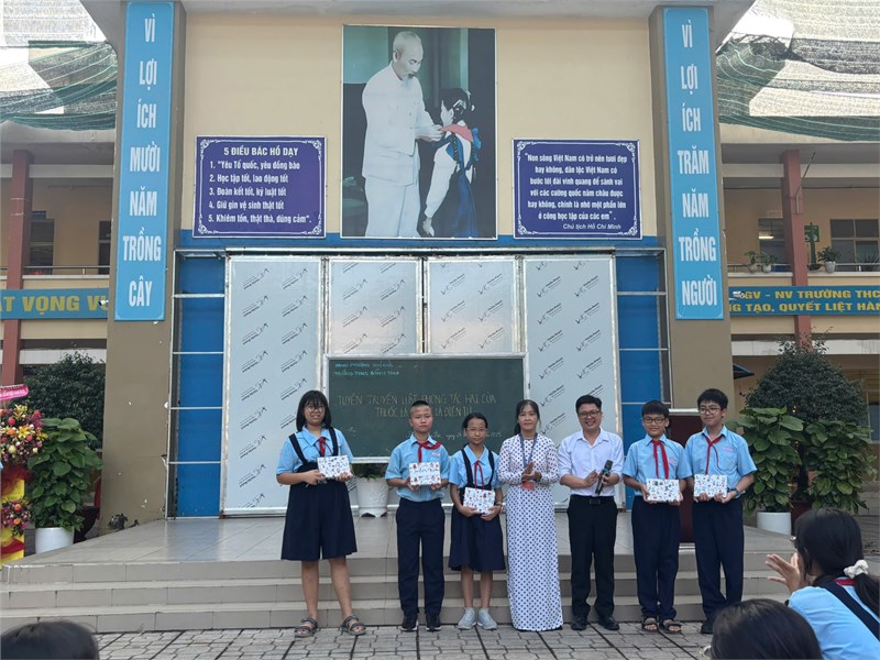 Trường THCS Bình Thọ tổ chức buổi tuyên truyền về tác hại của thuốc lá điện tử và Luật Phòng, chống tác hại của thuốc lá