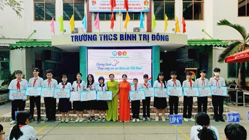 Sinh hoạt dưới cờ tuần 21