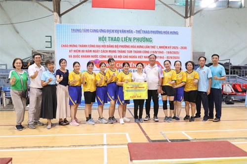 Trường THCS Cách Mạng Tháng Tám tham gia Hội thao liên Phường