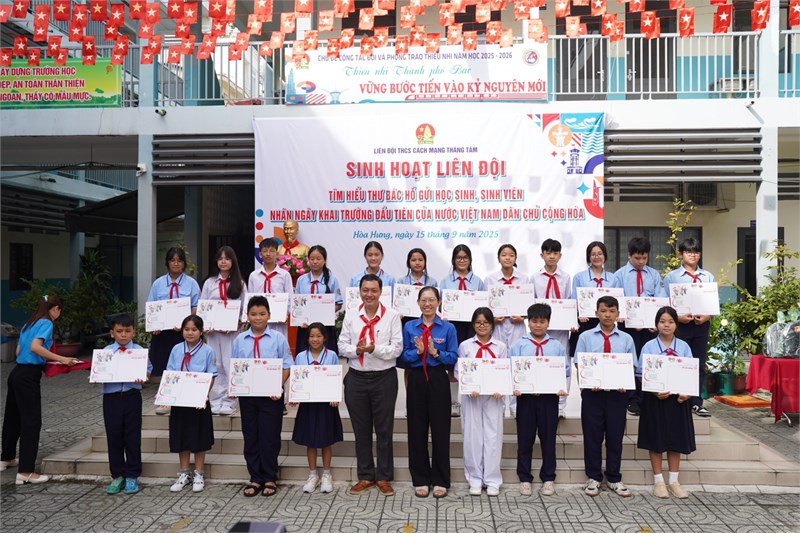 “Từ Lá Thư Của Bác - Em Vững Bước Tới Trường” Tại Liên Đội Thcs Cách Mạng Tháng Tám