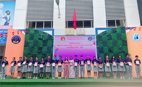 Triển khai phong trào Đọc và làm theo báo Đội, Ra mắt BCH Liên đội nhiệm kỳ 2025 -2026 và phong trào Chi đội 3 tốt