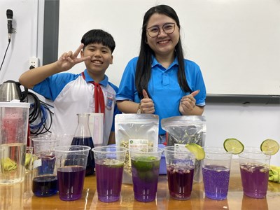 STEM: Thí nghiệm thú vị cùng hoa đậu biếc