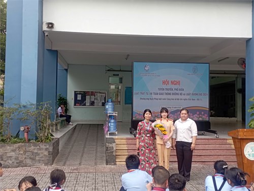 Hội nghị tuyên truyền Luật Trật tự, An toàn giao thông đường bộ và Luật đường bộ năm 2024