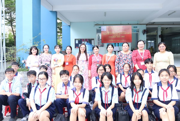 Lễ ra quân đội tuyển tham dự kỳ thi  Học sinh giỏi lớp 9  cấp Quận năm học 2024-2025