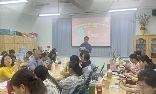 Sinh hoạt kỷ niệm ngày Quốc tế Phụ nữ 8/3