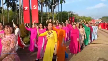 Chương trình đồng diễn áo dài tại huyện Hóc Môn năm 2025