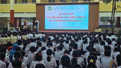 Trường THCS Đặng Trần Côn tổ chức quyên góp ủng hộ đồng bào miền Trung bị ảnh hưởng bởi bão lũ