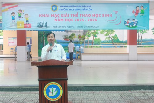 Khai mạc giải thể thao học sinh trường THCS Đặng Trần Côn năm học 2025 - 2026