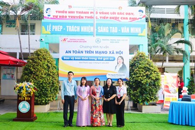 Chuyên đề An toàn trên mạng xã hội “Bảo vệ bản thân trong thế giới ảo”