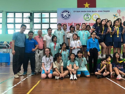 Giải Thể thao học sinh quận Bình Thạnh - môn Bóng ném: Hai đội nhà HHT đạt Hạng Nhì khối 6,7