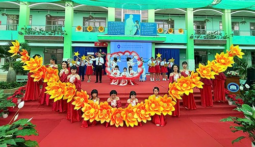 Tốp ca múa: Còn gì đẹp hơn - Viết tiếp câu chuyện hòa bình - Vui đến trường