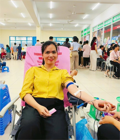 Ngày 10 tháng 01 năm 2025, Công đoàn Trường Trung học cơ sở Huỳnh Văn Nghệ tham gia chương trình  Hiến máu nhân đạo  tại trường Tiểu học Lê Đức Thọ do Phòng giáo dục và Đào tạo và hội Chữ thập đỏ Quận Gò Vấp tổ chức.