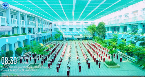 Ngày 01 tháng 12 năm 2025, Trường Trung học cơ sở Huỳnh Văn Nghệ tổ chức đồng diễn chính thức võ nhạc Vovinam Chào mừng ngày hội 50 năm Giáo dục và Đào tạo Thành phố Hồ Chí Minh - Chủ đề: “50 năm đổi mới giáo dục: dấu ấn thời đại - khát vọng tương lai”