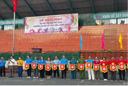 Ngày 22, 23 tháng 11 năm 2025, Công đoàn Trường Trung học cơ sở Huỳnh Văn Nghệ tham dự Đại hội Thể dục thể thao Phường An Hội Tây lần thứ I